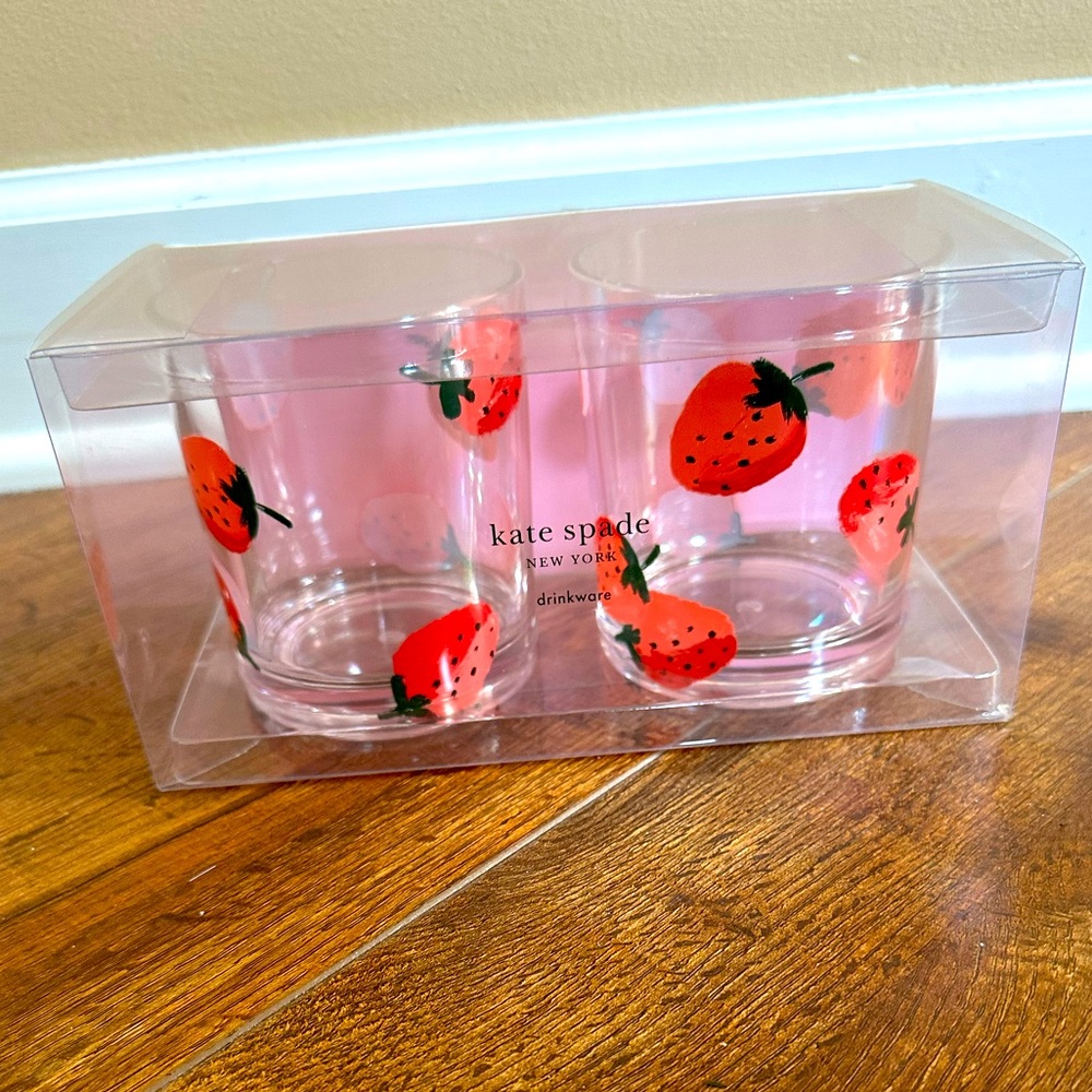 Kate Spade Strawberries Drinkware Set